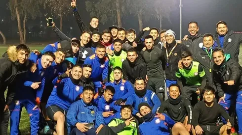 Charles Aránguiz estará atento al partido de Municipal Puente Alto en Copa Chile.