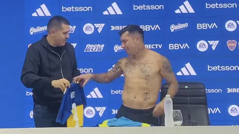 Gary Medel tuvo un notable gesto en su presentación en Boca