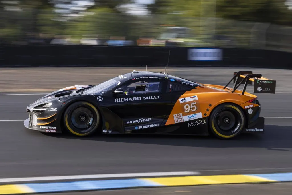 El McLaren 720S LMGT3 Evo que manejará Nicolás Pino en Le Mans. Imagen: Imago.