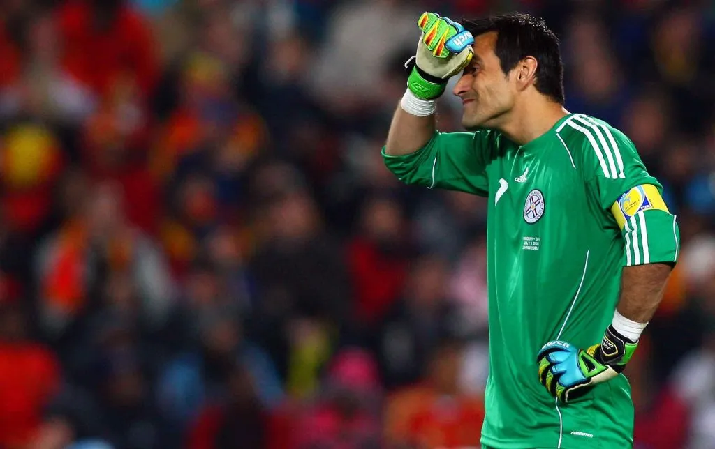 Justo Villar en acción durante Sudáfrica 2010. (PHOTOSPORT/MEXSPORT).