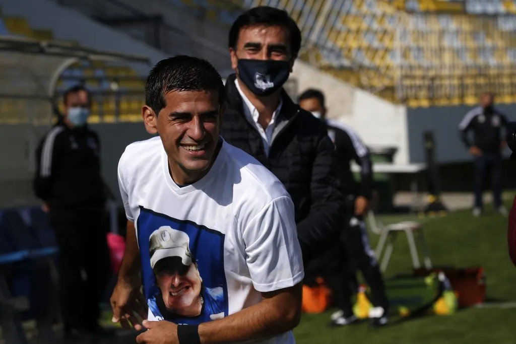 Julio Barroso y su reencuentro con Quinteros. (Andrés Piña/Photosport).