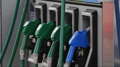 Este miércoles 12 de junio ENAP anunció una importante baja en el valor de los combustibles.