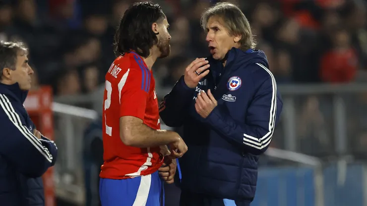 Ricardo Gareca junto a Ben Brereton.
