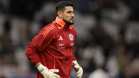 Arias es duda en el arco de la Roja