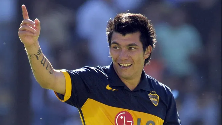 Medel llega a acuerdo con Boca.