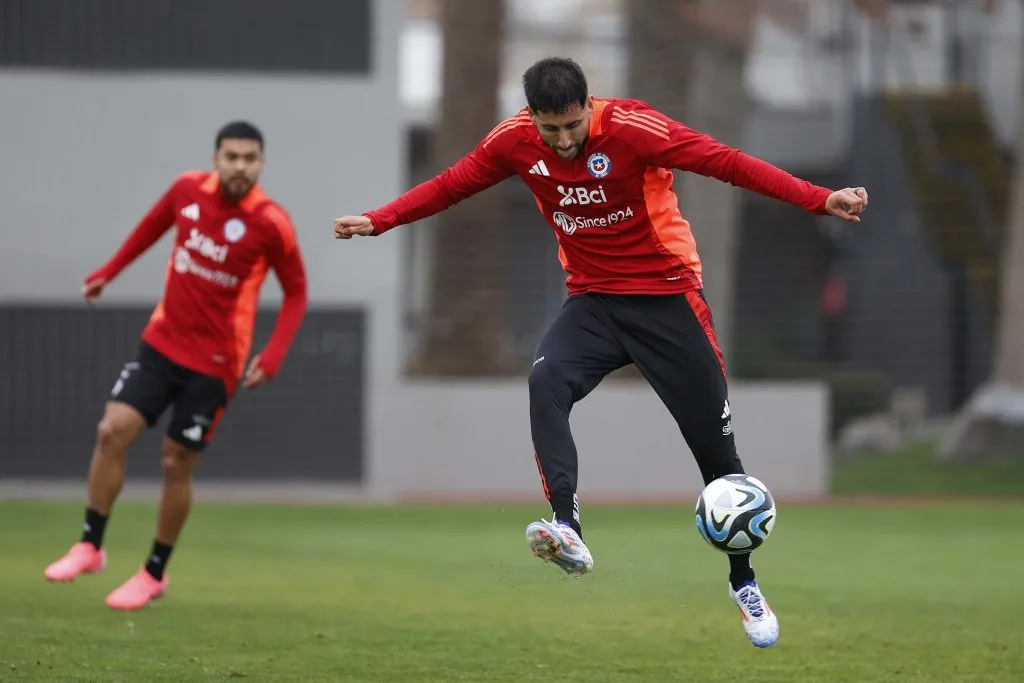 Guillermo Maripán ha sido capitán en el Mónaco. Foto: Carlos Parra / FFCH.