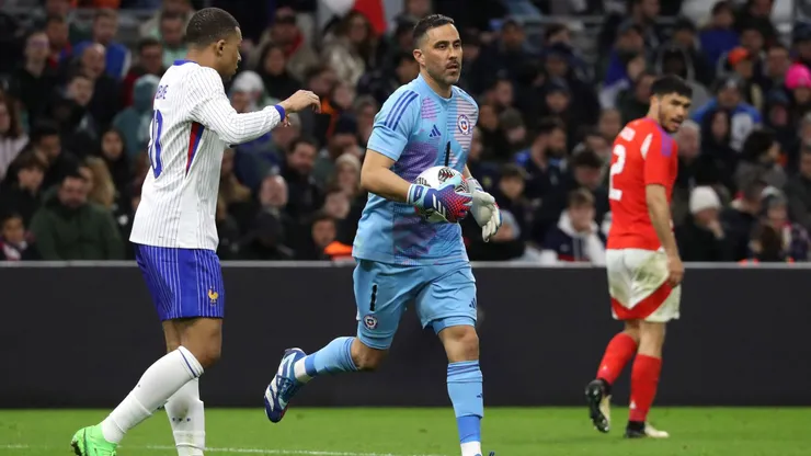 El futuro de Claudio Bravo sigue en duda.