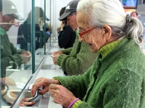 ¿Sube la PGU? Aprueban proyecto que permitiría aumento a $250 mil