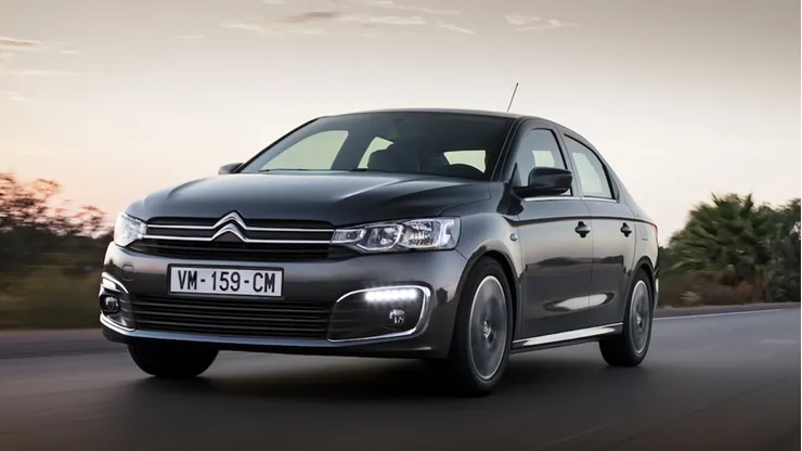 El Citroën C-Elysée llega en una versión actualizada para seguir cautivando a los chilenos.