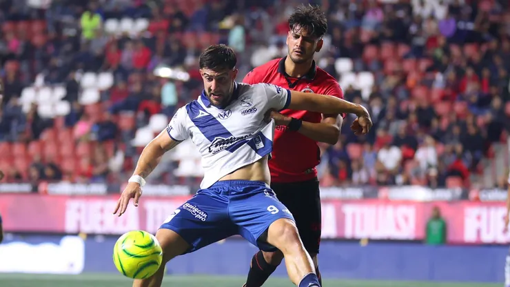 Cavallini de 31 años suena como próximo delantero de Colo Colo