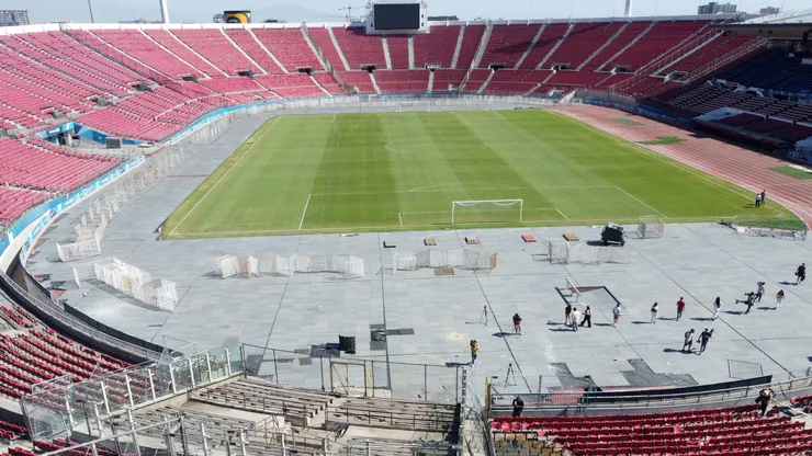 El Estadio Nacional espera por el partido de la Roja.