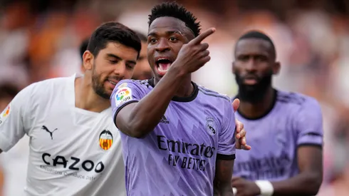Vinícius Júnior sufrió actos racistas en el duelo de Real Madrid en Valencia.