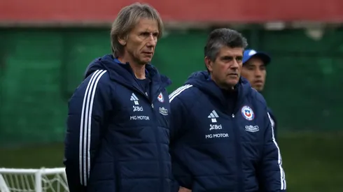 Ricardo Gareca trabaja en dos esquemas para poner en cancha con Chile ante Paraguay.