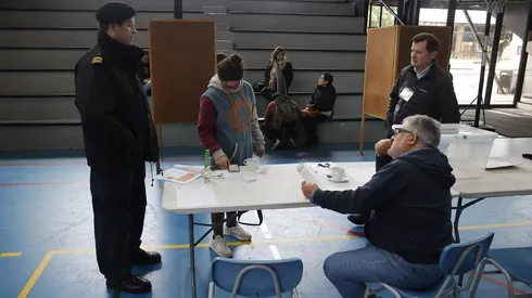 Valparaiso, 8 de junio de 2024 Constitución de mesas