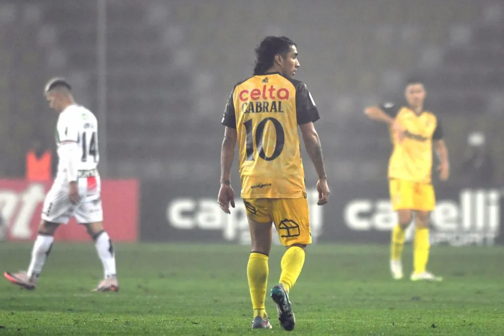 Luciano Cabral jugando por Coquimbo. Foto: Alejandro Pizarro Ubilla/Photosport
