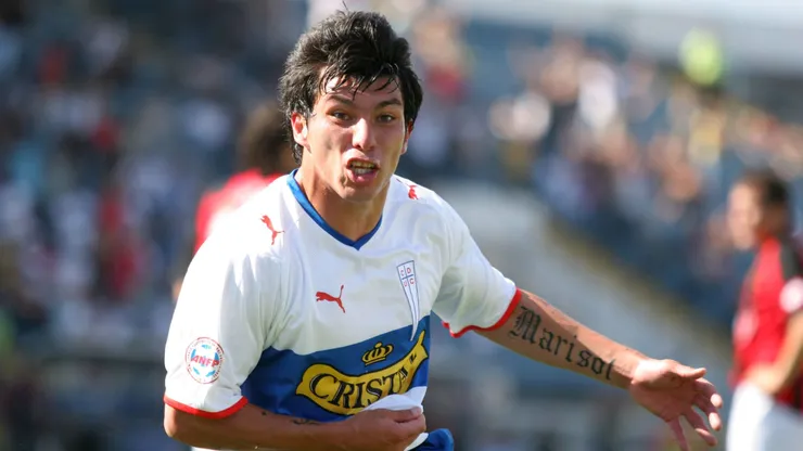Gary Medel recibió el llamado de Universidad Católica