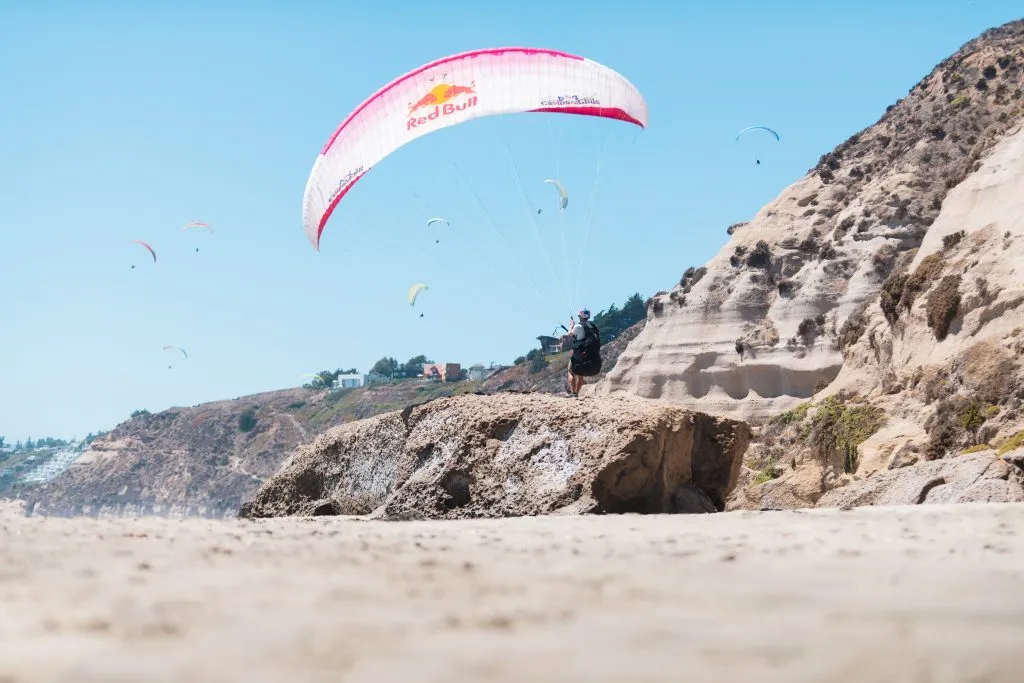 Bicho Carrera durante uno de sus entrenamientos en Maitencillo. Foto: Nicolas Gantz / Red Bull Content Pool.