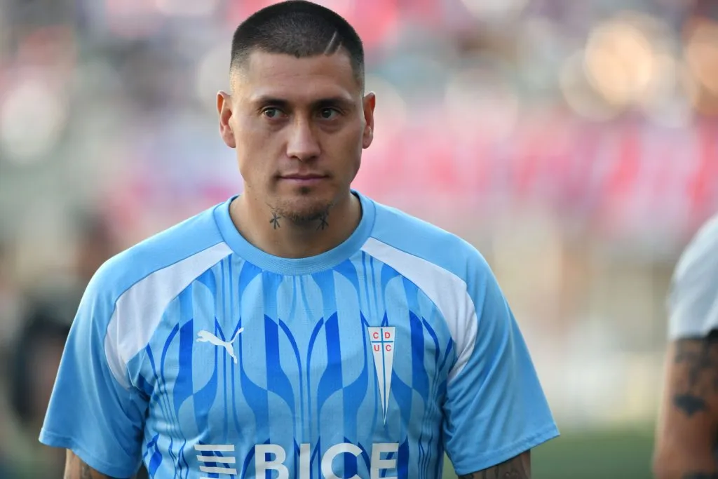 Nicolás Castillo se retirará del fútbol según Juan Cristóbal Guarello