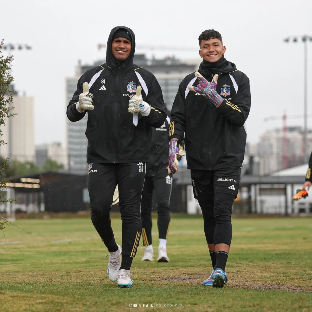 Omar Carabalí ha tenido que ver la temporada de Colo Colo desde el banquillo y hasta en las tribunas al no ser considerado. Foto: Comunicaciones Colo Colo.