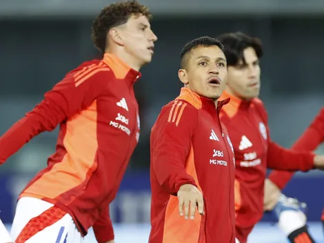 Seleccionados abordan el polémico retraso de Alexis en la Roja