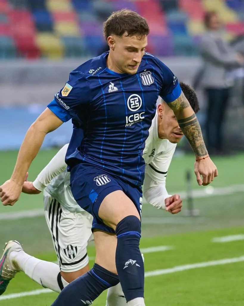 Bruno Barticciotto en acción ante Central Córdoba. (Foto: Talleres).