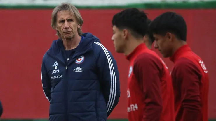 Ricardo Gareca recibe sus primeras críticas en la Roja.