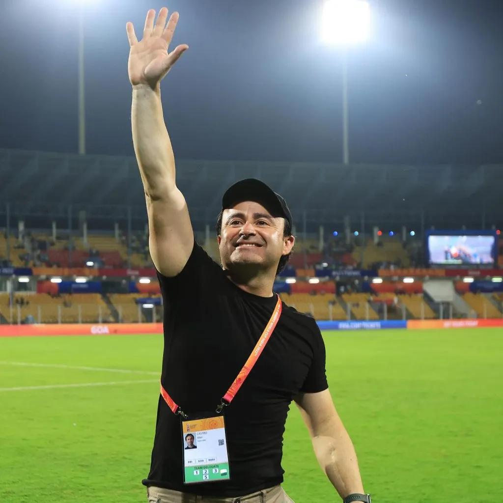 Alex Castro dejó su cargo en la Roja femenina sub 17