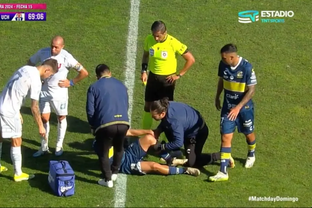 Braian Martínez quedó así tras una disputa con Fabián Hormazábal. (Captura Estadio TNT).