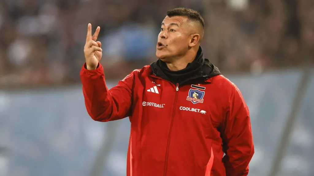 Almirón quiere refuerzos para Colo Colo.