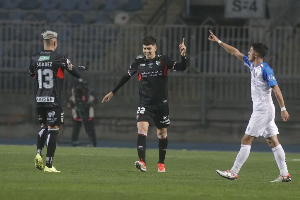 Los árabes vuelven a meterse en la parte de la pelea. Jorge Loyola/Photosport
