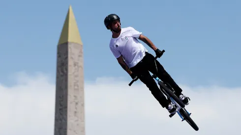 José Maligno Torres bajo la primera presea dorada para Argentina.