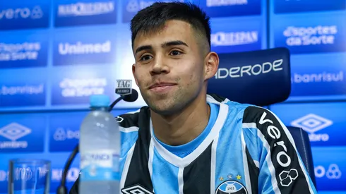 Alexander Aravena finalmente podrá debutar en Gremio de Porto Alegre.