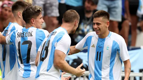 Argentina superó a Ucrania y buscará pelear por las medallas ante el local.