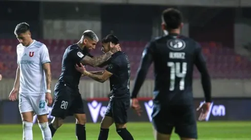 Paolo Guajardo marcó un remate muy ajustado para el 1-0 definitivo de los Tanos ante el Bulla.