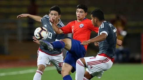 Riquelme defendió la camiseta de la Roja y River buscó su contratación