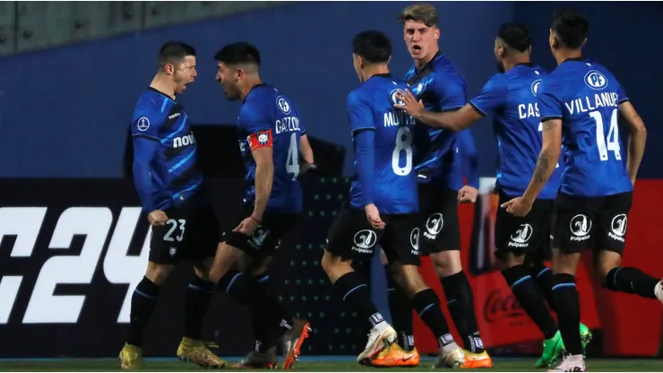 Huachipato tiene estadio para recibir a Racing por Copa Sudamericana.
