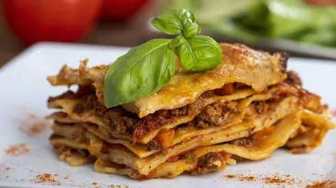 Lasaña un plato cásico italiano.