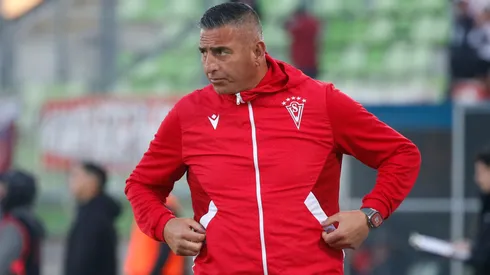 Jaime García molesto por falta de refuerzos en Wanderers.