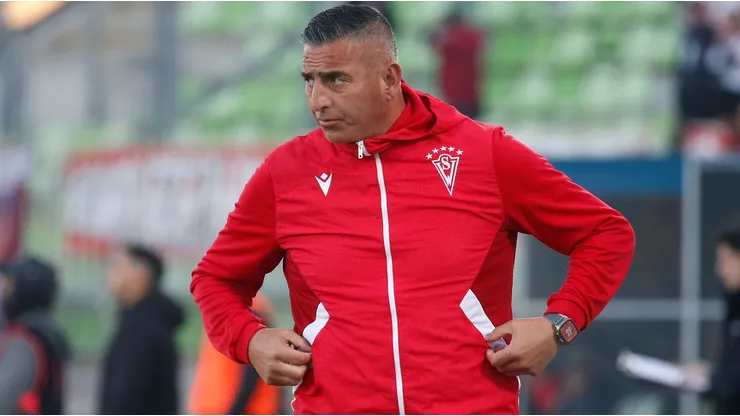 Jaime García molesto por falta de refuerzos en Wanderers.