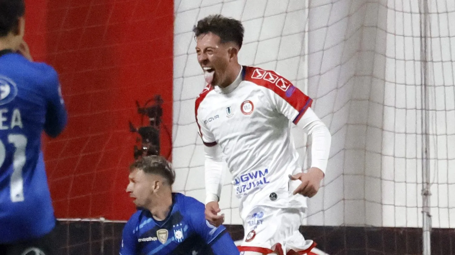 El festejo de Pablo Parra ante Huachipato. (Andres Pina/Photopsort).