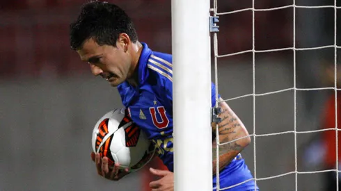 Charles Aránguiz no fue presentado en la U.