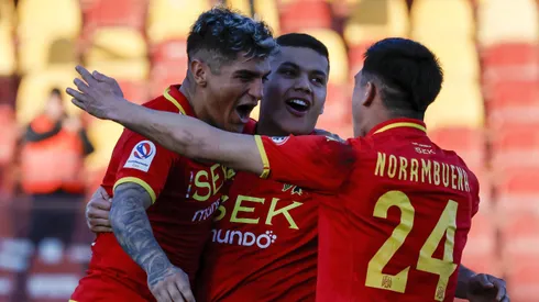 El grito de festejo de Ariel Uribe acompañado de Gabriel Norambuena y de Bastián Roco.