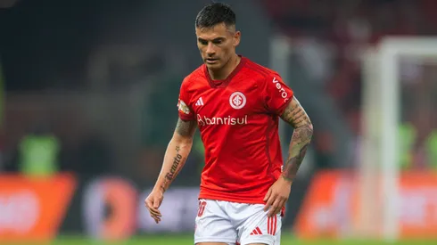 En Inter de Porto Alegre insisten que Charles Aránguiz no se irá a la U.