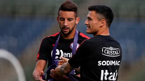 Mauricio Isla y Charles Aránguiz, dos nombres que busca firmar la U.