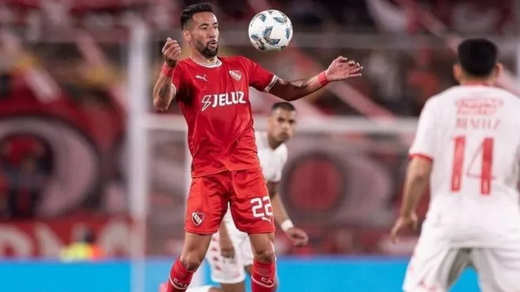El Huaso Isla por ahora no puede llegar a Colo Colo.