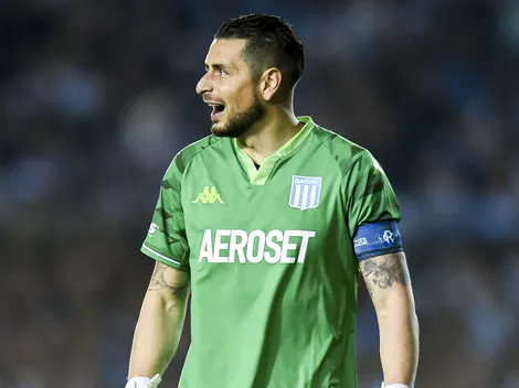 Arias se luce con doble tapada en su partido 200 con Racing