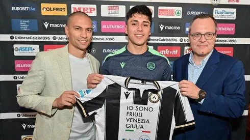 Damián Pizarro todavía no debuta en el fútbol italiano.