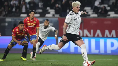 Para Johnny Herrera, era "penalcito" y no penal para Colo Colo