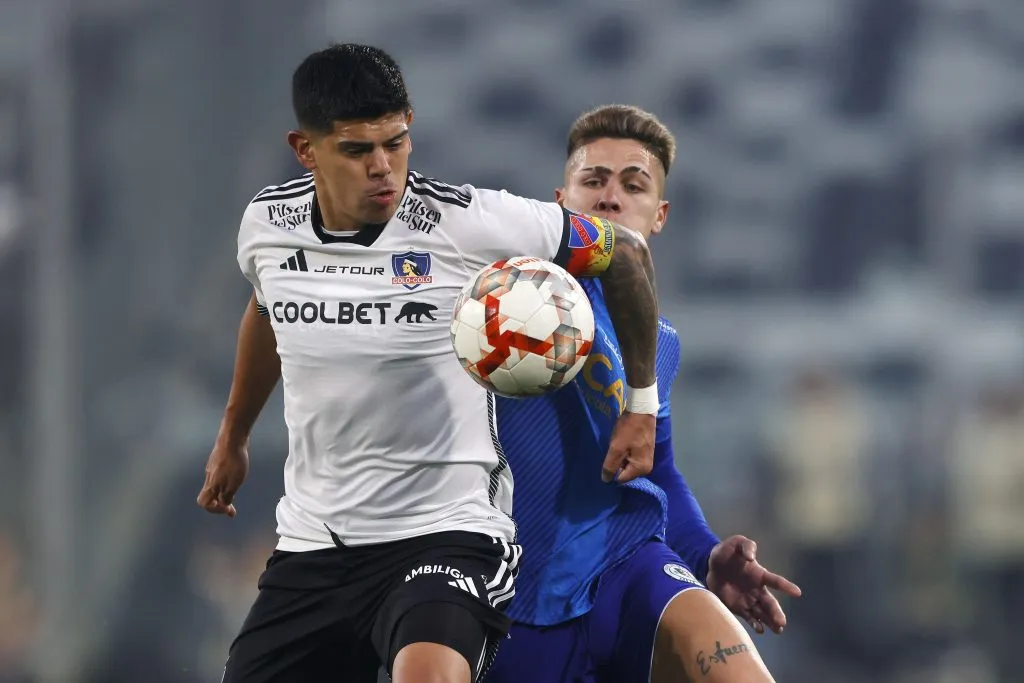 Esteban Pavez cumplirá ante O'Higgins su segunda y última fecha de sanción en Colo Colo. | Foto: Photosport.