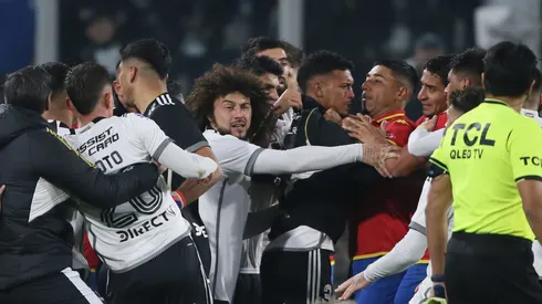 La batahola entre Colo Colo y Unión Española